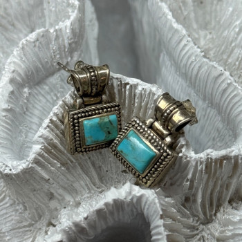 Vintage 925 Sterling Silver Turquoise Earrings Length 0.7 Inch