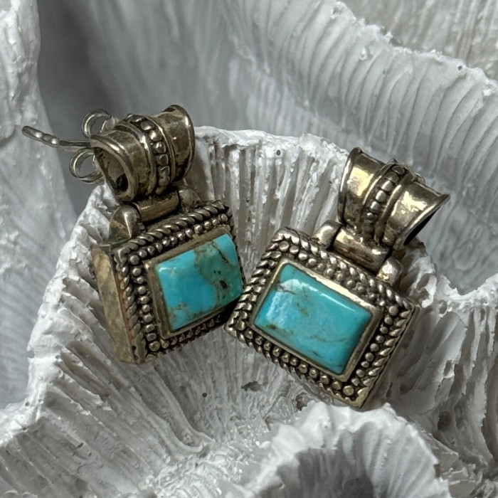 Vintage 925 Sterling Silver Turquoise Earrings Length 0.7 Inch