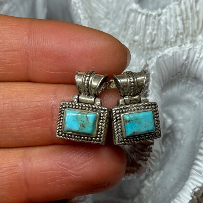 Vintage 925 Sterling Silver Turquoise Earrings Length 0.7 Inch