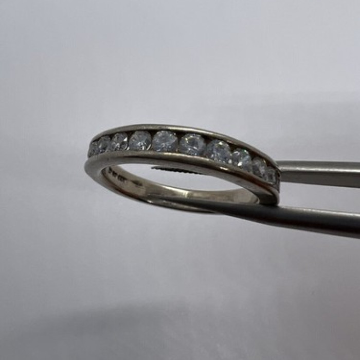 925 Sterling Silver CZ Ring Size 7
