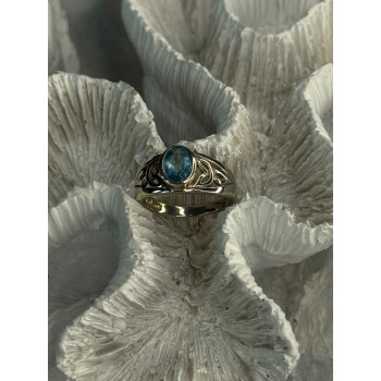 925 Sterling Silver Blue Topaz Ring Size 6