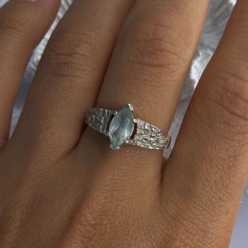 Kabana 925 Sterling Silver Blue Topaz Ring Size 9
