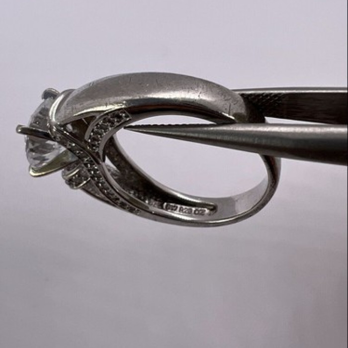 925 Sterling Silver CZ Ring Size 5.5