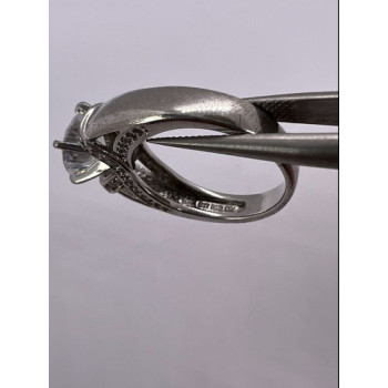 925 Sterling Silver CZ Ring Size 5.5