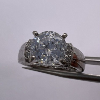 925 Sterling Silver CZ Ring Size 5.5