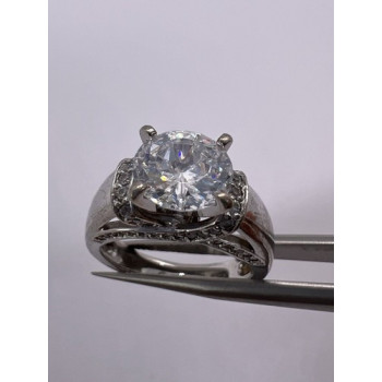 925 Sterling Silver CZ Ring Size 5.5
