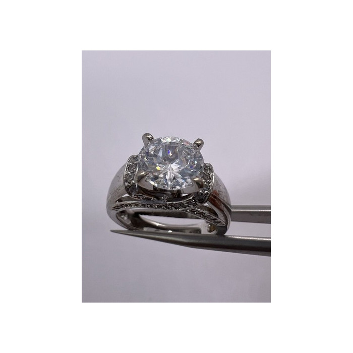 925 Sterling Silver CZ Ring Size 5.5