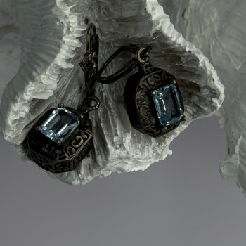 Vintage 925 Sterling Silver Blue Topaz Earrings Length 1.30 Inch