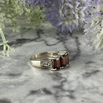 Vintage 925 Sterling Silver Almandine Ring Size 8