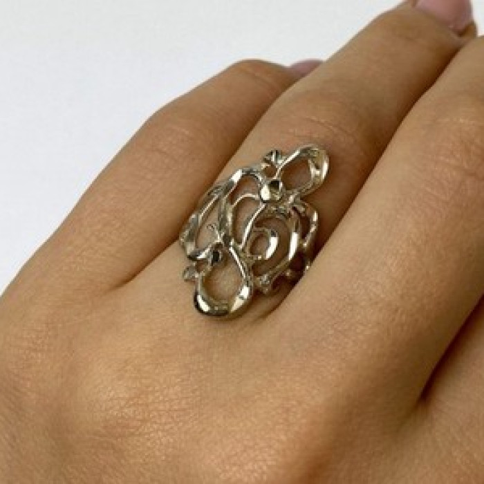 925 Sterling Silver Ring Size 6.5 Italy