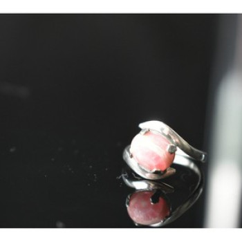 925 Sterling Silver Pink Agate Ring Size 6.5