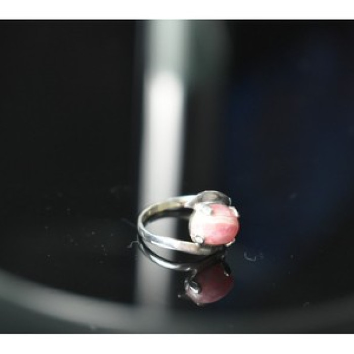 925 Sterling Silver Pink Agate Ring Size 6.5