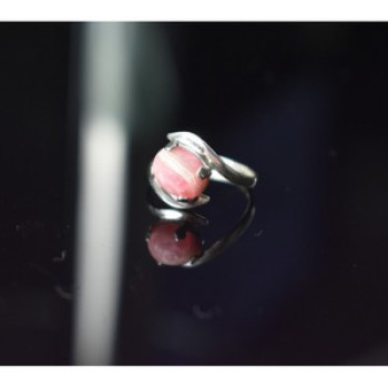 925 Sterling Silver Pink Agate Ring Size 6.5