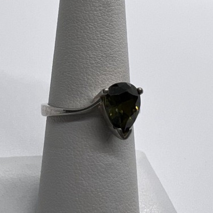 925 Sterling Silver CZ Ring Size 6.5