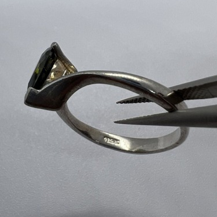 925 Sterling Silver CZ Ring Size 6.5