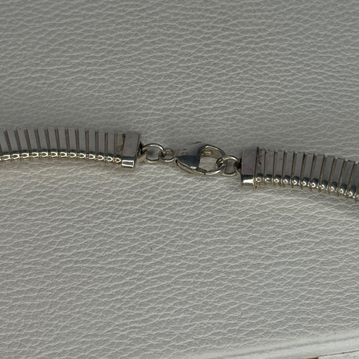 Elegant Design 925 Sterling Silver Necklace Length 17 Inch
