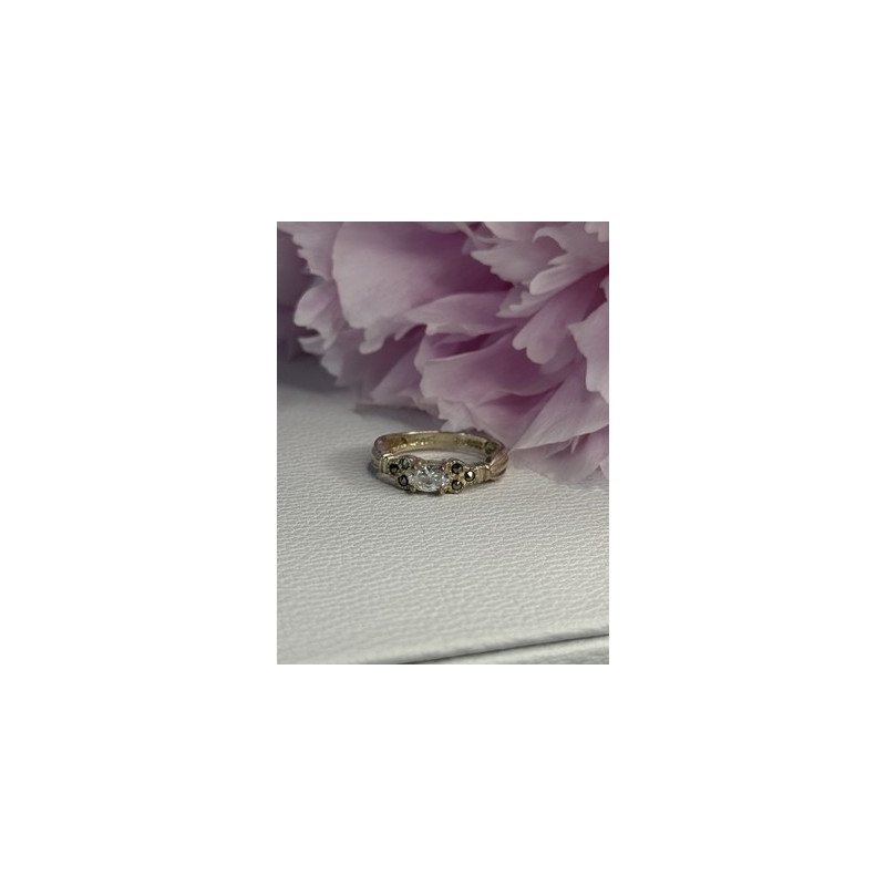 925 Sterling Silver Beryl & Marcasite Ring Size 7