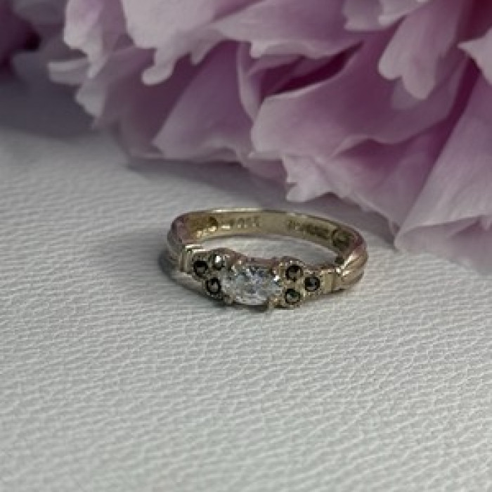 925 Sterling Silver Beryl & Marcasite Ring Size 7