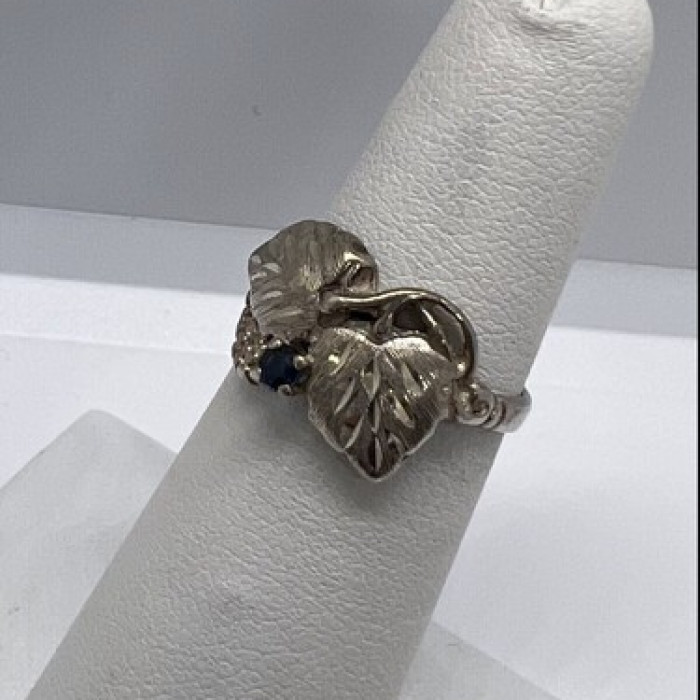 925 Sterling Silver Sapphire Ring Size 4.5