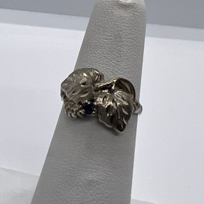 925 Sterling Silver Sapphire Ring Size 4.5