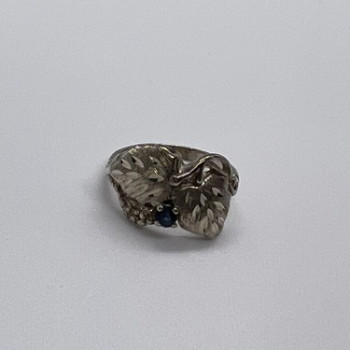 925 Sterling Silver Sapphire Ring Size 4.5