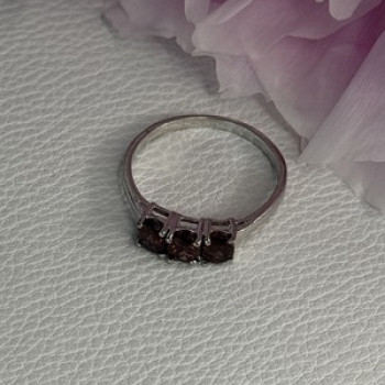 925 Sterling Silver Garnet Ring Size 8