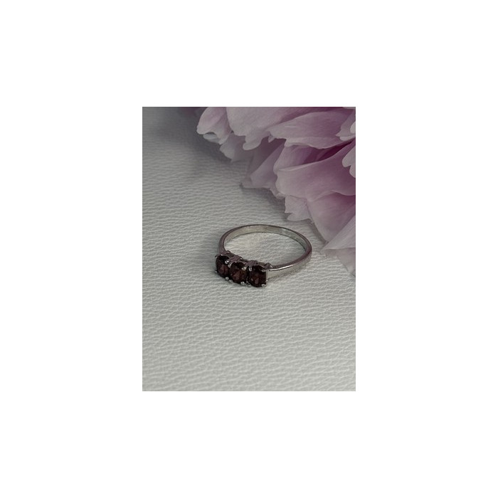 925 Sterling Silver Garnet Ring Size 8