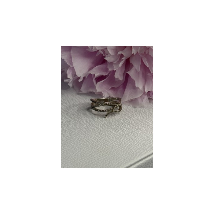 Classy 925 Sterling Silver Diamonds Ring Size 7