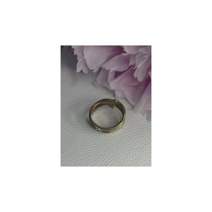 Classy 925 Sterling Silver Diamonds Ring Size 7