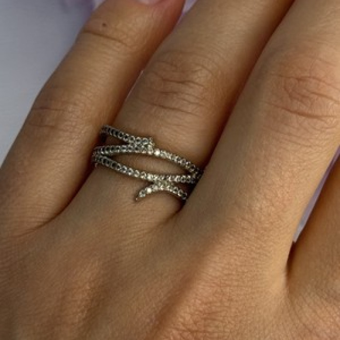 Classy 925 Sterling Silver Diamonds Ring Size 7