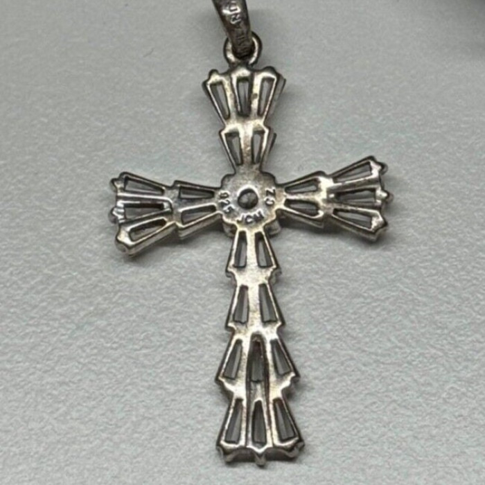 925 Sterling Silver CZ Cross