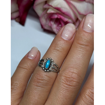 925 Sterling Silver Turquoise Ring Size 4
