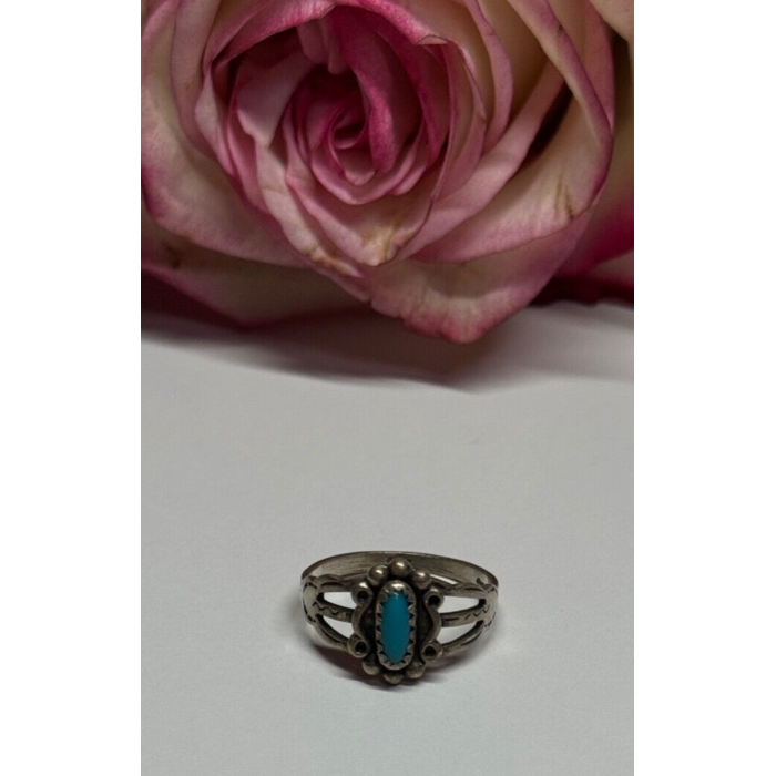 925 Sterling Silver Turquoise Ring Size 4