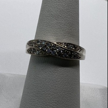 925 Sterling Silver & CZ Ring Size 7.5