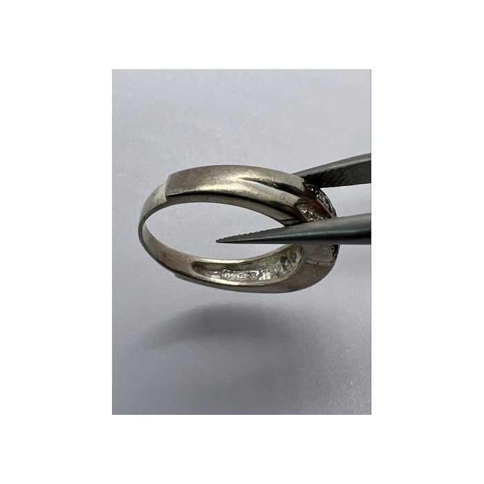 925 Sterling Silver & CZ Ring Size 7.5