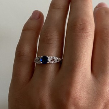925 Sterling Silver Blue & White CZ Ring Size 7