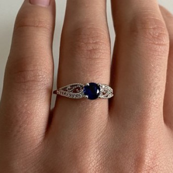 925 Sterling Silver Blue & White CZ Ring Size 7