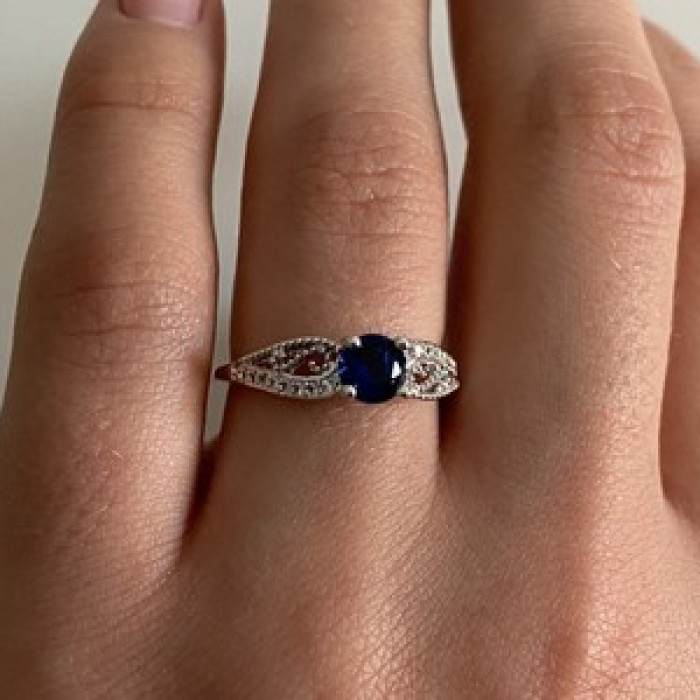 925 Sterling Silver Blue & White CZ Ring Size 7