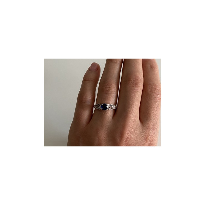 925 Sterling Silver Blue & White CZ Ring Size 7