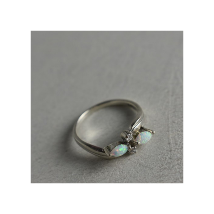 925 STERLING SILVER OPAL & CZ RING SIZE 6.5