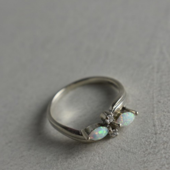 925 Sterling Silver Opal & CZ Ring Size 6.5