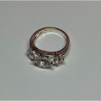 925 Sterling Silver CZ Ring Size 4