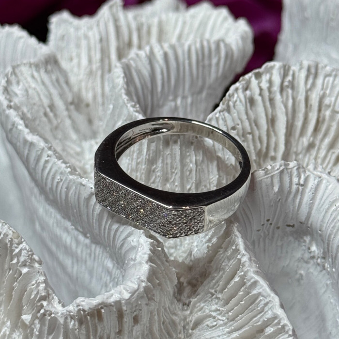 925 Sterling Silver Diamonds Ring Size 9.25