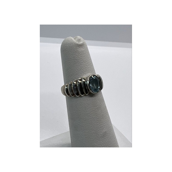 925 Sterling Silver & Blue Topaz Ring Size 5