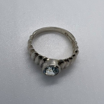 925 Sterling Silver & Blue Topaz Ring Size 5