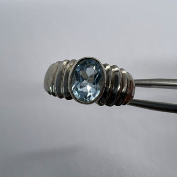 925 Sterling Silver & Blue Topaz Ring Size 5