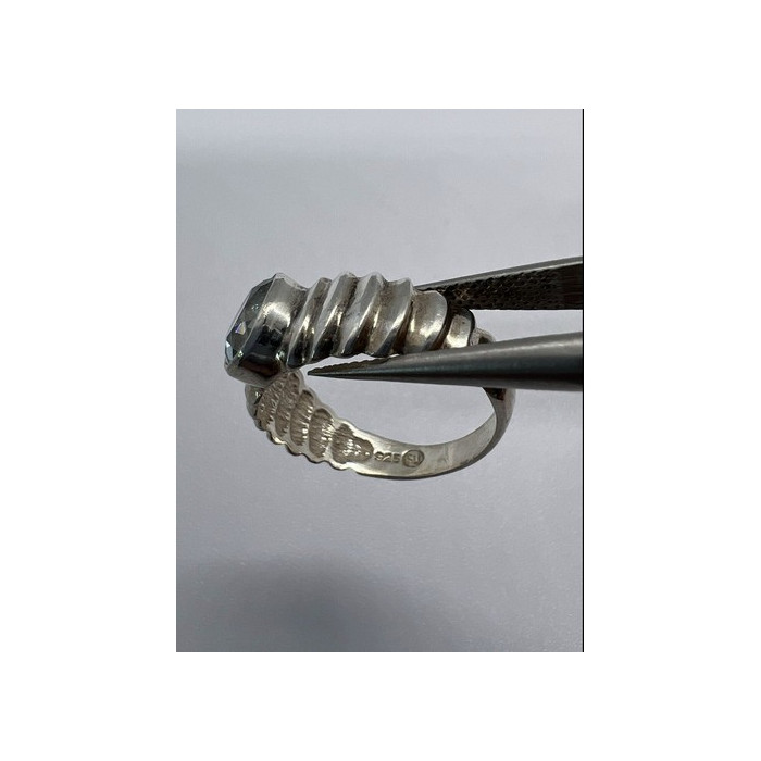 925 Sterling Silver & Blue Topaz Ring Size 5