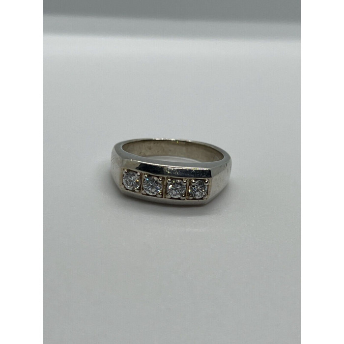 925 Sterling Silver CZ Ring Size 9