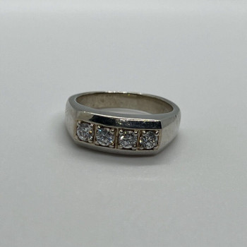 925 Sterling Silver CZ Ring Size 9