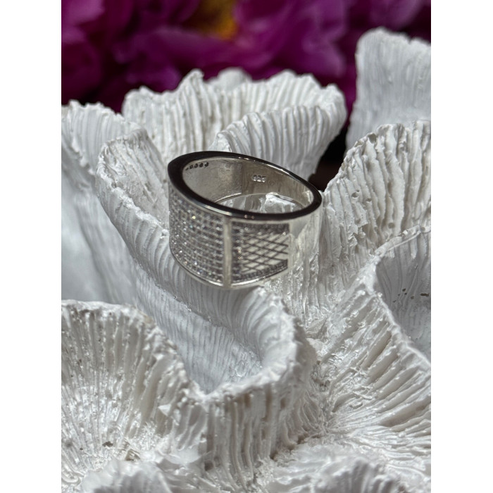 925 Sterling Silver Diamonds Ring Size 8.5